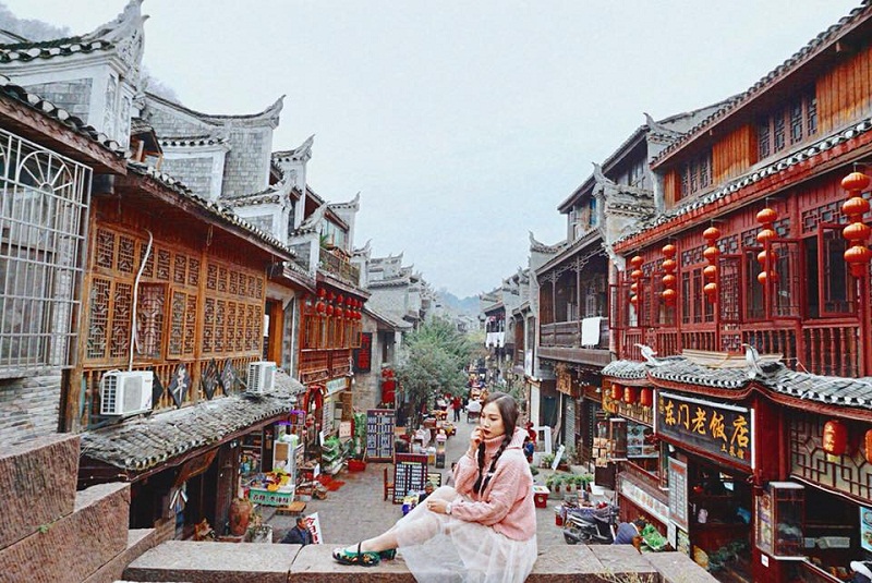 Vi vu Trung Quốc cùng vé máy bay giá rẻ tới Phượng Hoàng Cổ Trấn